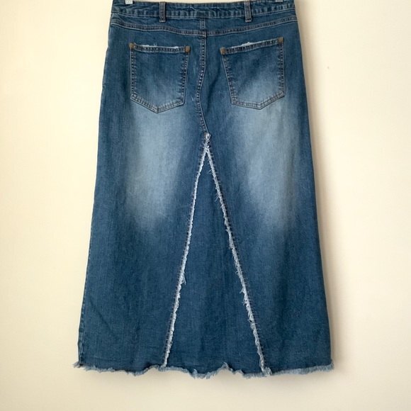 Willi Smith Blue Midi Denim Skirt Frayed Long Modest Jeans Size 10 - Picture 2 of 8